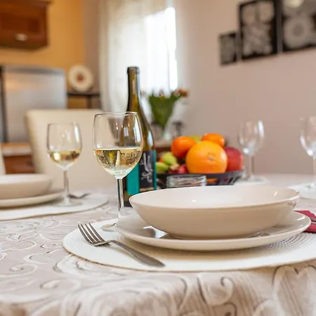 Golden Hope 4+1 Krk Krk Town