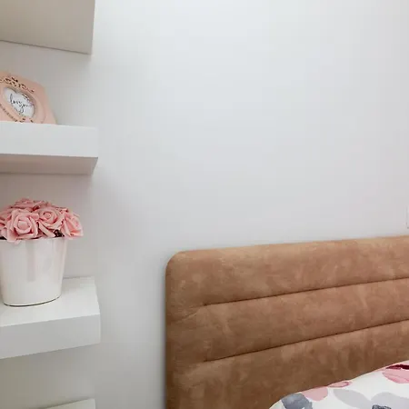 Golden Hope 4+1 Krk Krk Town