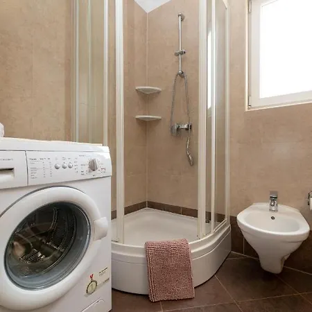 Golden Hope 4+1 Krk Lägenhet *